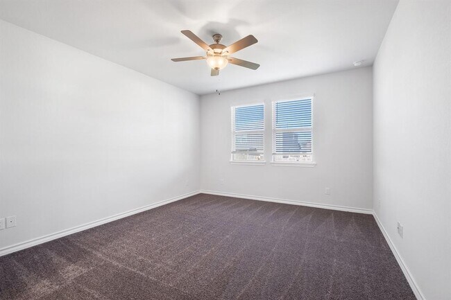 Building Photo - 108 Leatherleaf Dr