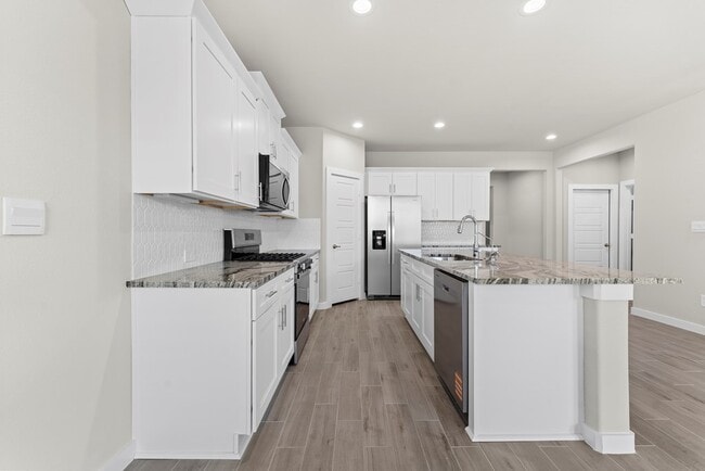 Building Photo - 2106 Somerset Dr