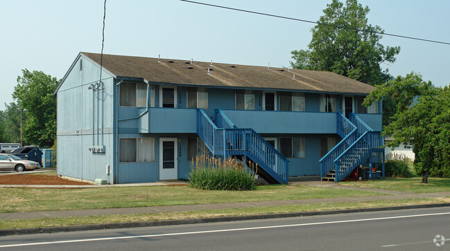 Building Photo - Cambridge Apartments