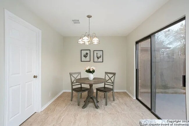 Building Photo - 13130 Regency Bend