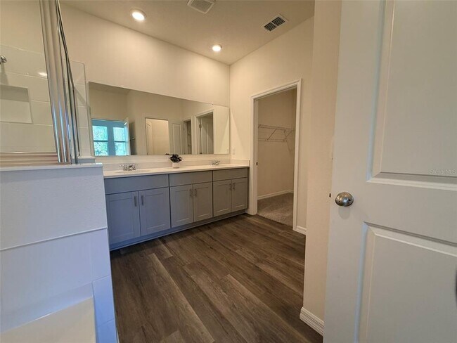 Building Photo - 3321 Arch Ave