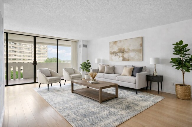 Building Photo - 6101 Edsall Rd