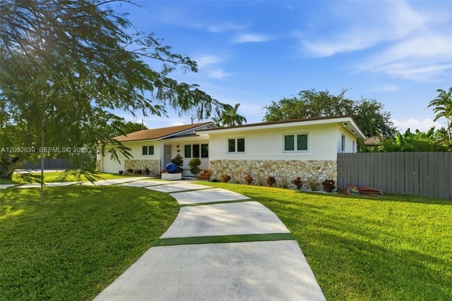 Building Photo - 10795 SW 34th St