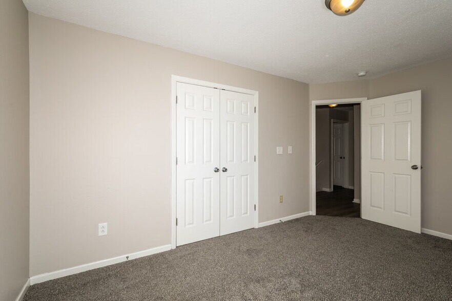 Building Photo - 5904 Minden Dr