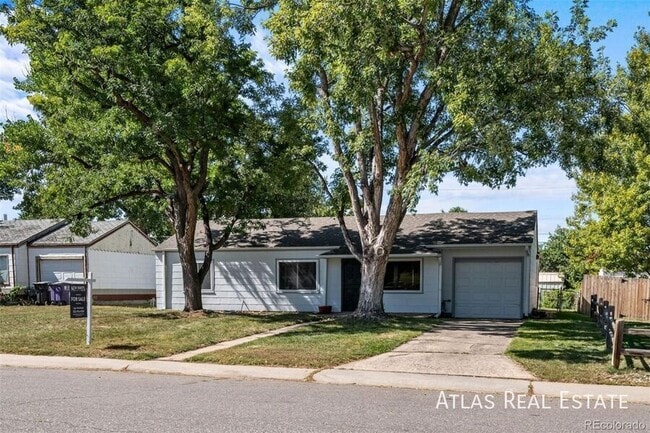 Primary Photo - 3045 S Fairfax St