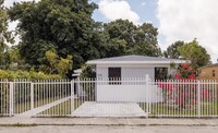 Building Photo - 1320 NW 44th St