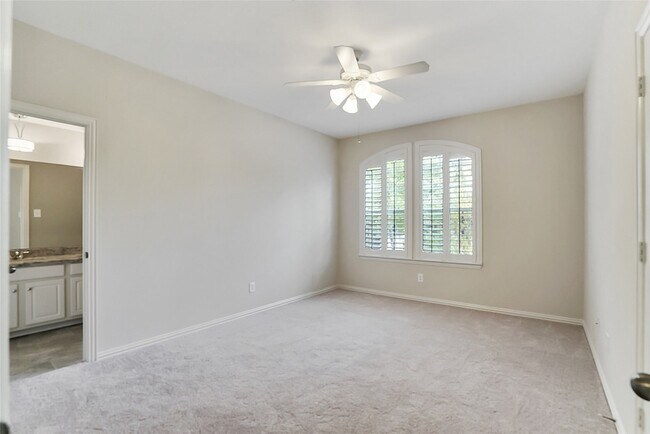 Building Photo - 87 N Concord Valley Cir