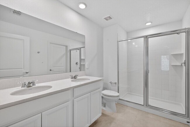 Building Photo - Available Now! Well-Maintained 3BR/2BA in Great Neighborhood