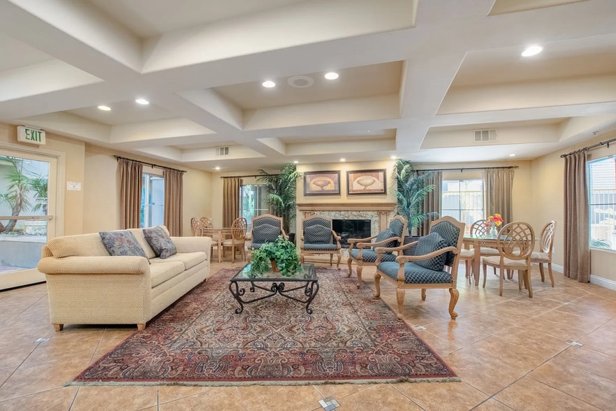 Building Photo - 4060 Glencoe Ave