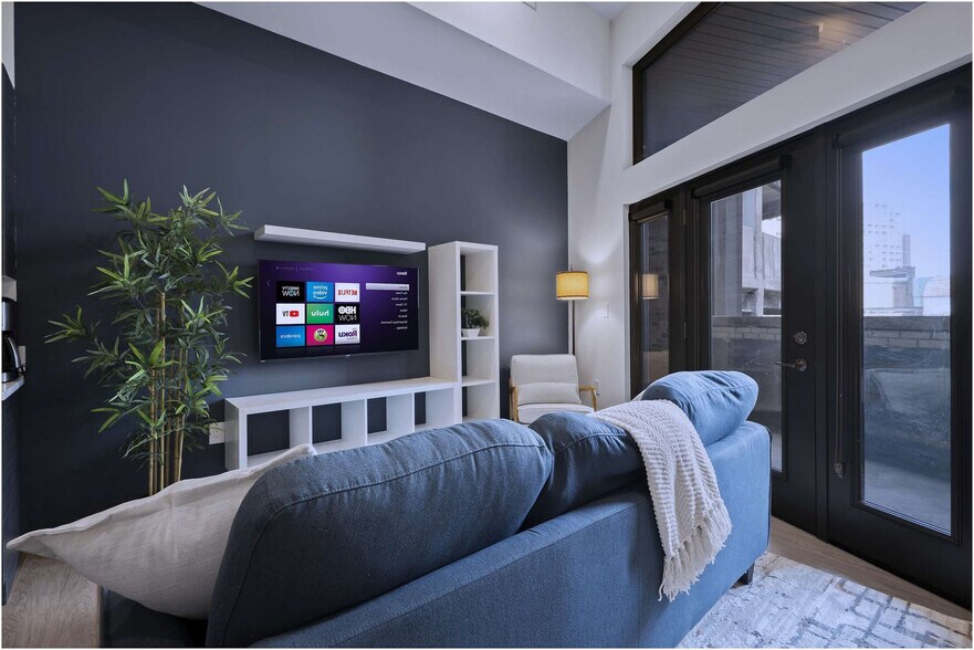 Primary Photo - 1101 Euclid Ave