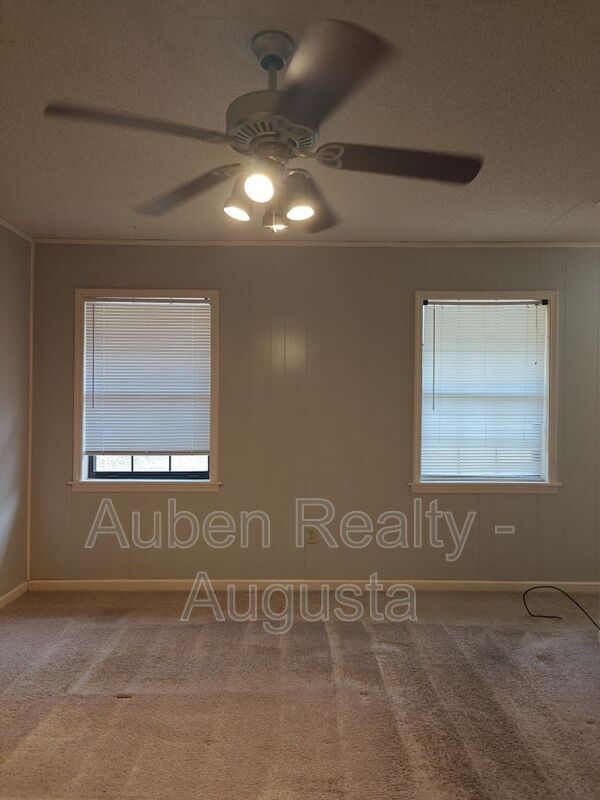 Building Photo - 3718 Byrd Rd