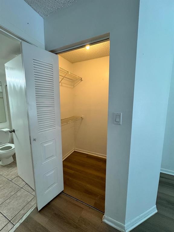 Building Photo - 911 Coral Club Dr
