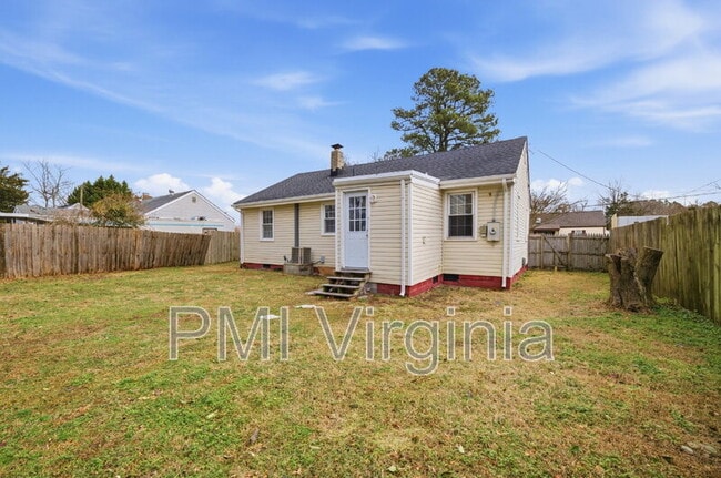 Building Photo - 217 Bob Ln