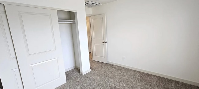 Building Photo - Beautiful New Construction Duplex