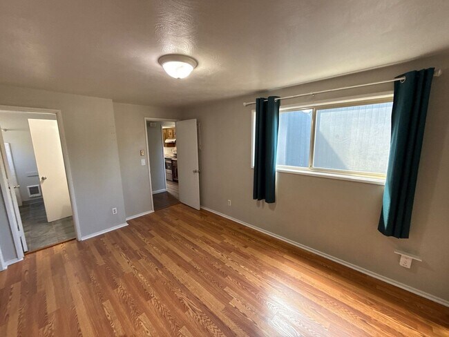 Building Photo - 4776 Buffalo Dr SE