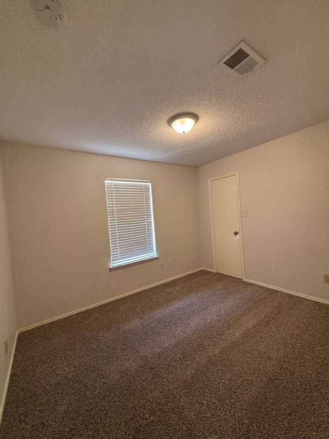 Building Photo - 7232 Laurelhill Ct S