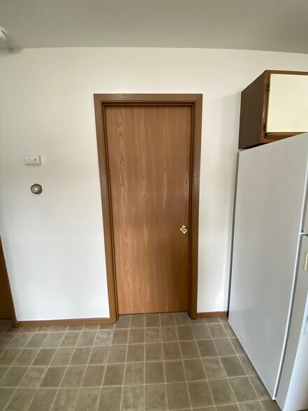 Building Photo - 114 Sandstone Ct