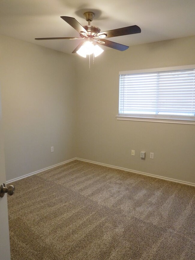 Building Photo - Cute One Story Home in Round Rock