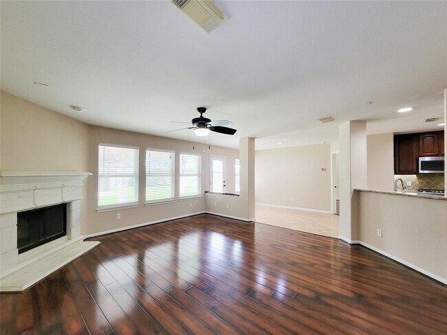 Building Photo - 21123 Amber Crossing Dr