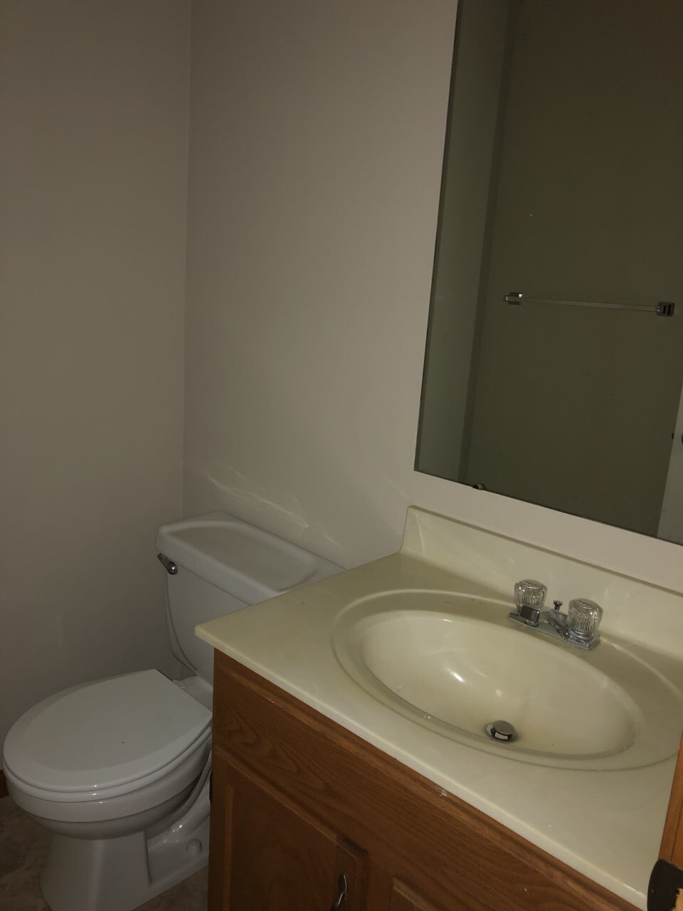 Building Photo - 233 Sandridge Dr
