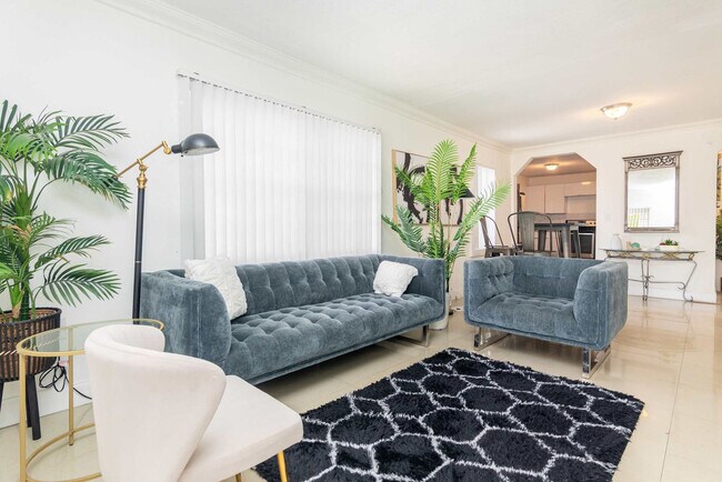 Primary Photo - 7727 NW 4th Ct