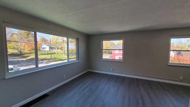 Building Photo - 4286 Catalpa Dr.