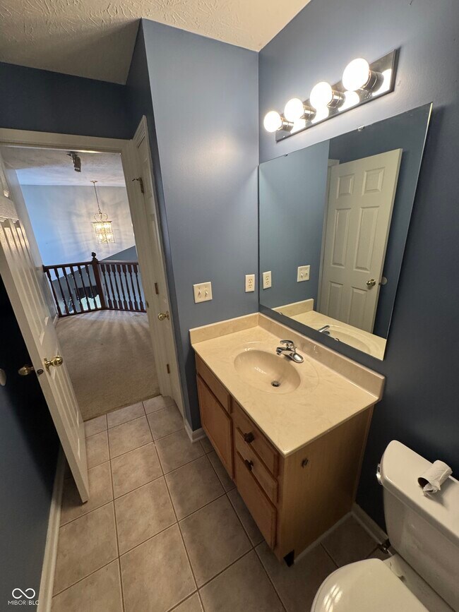 Building Photo - 7435 Sycamore Run Dr