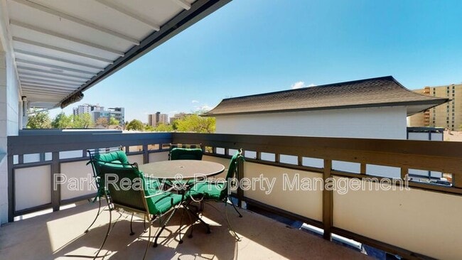 Building Photo - 555 E 10th Ave