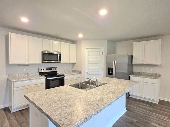 Building Photo - 4389 Tiger Oak Ct