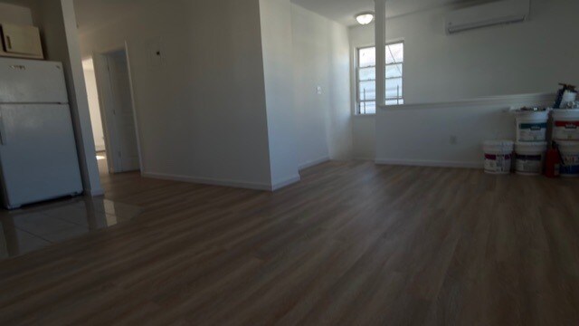 Building Photo - 6951 Almeda Ave