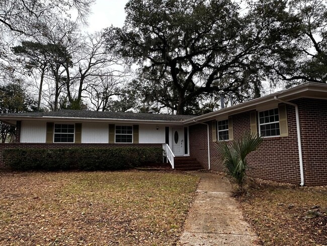 Primary Photo - 2101 Mulberry Blvd