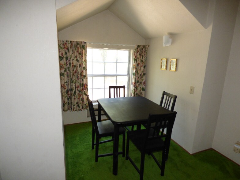 Building Photo - 1449 Twelve Oaks Ct
