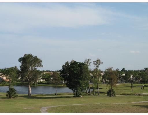 Building Photo - 2100 Greenview Shores Blvd