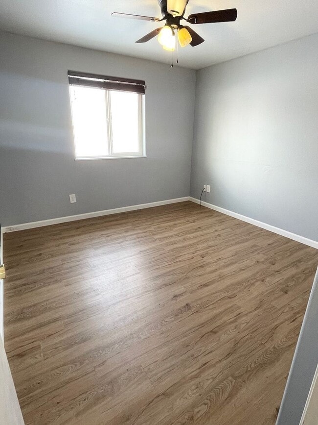 Building Photo - 2bd, 2 Bath Home for Rent in North Pole - FUEL INCLUDED!