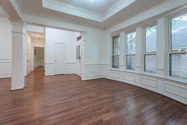 Building Photo - 127 S Copperknoll Cir