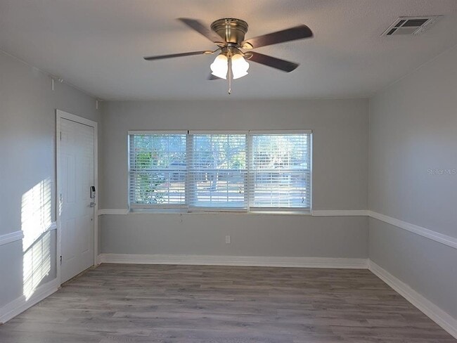 Building Photo - 4713 W El Prado Blvd