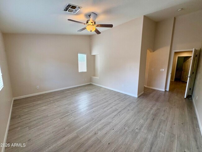 Building Photo - 8556 W Carol Ave
