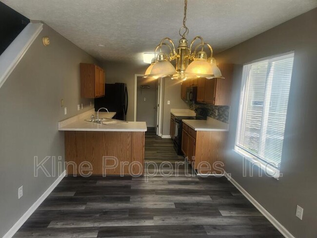 Building Photo - 5015 Clarkson Dr