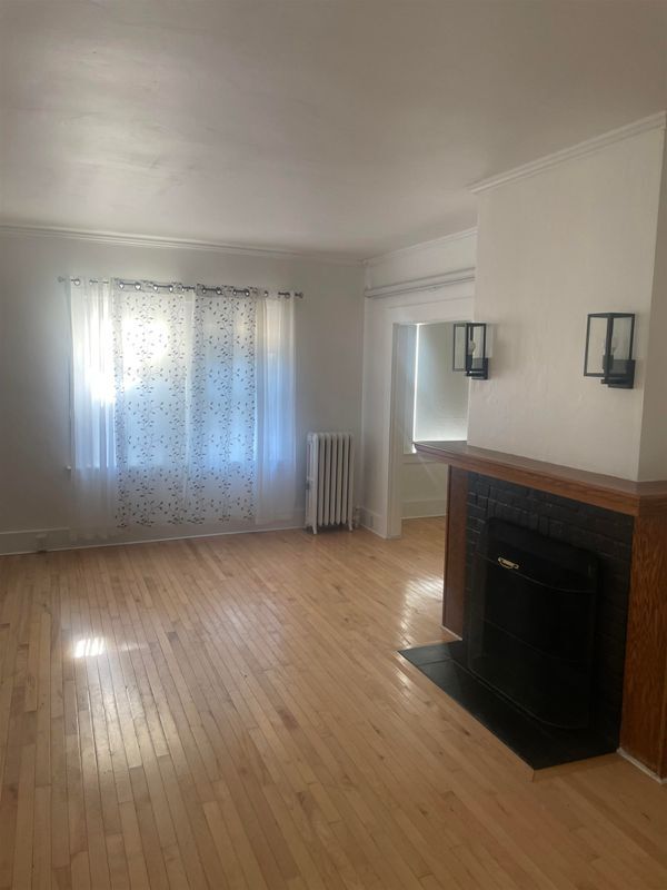 Building Photo - 30 Baker