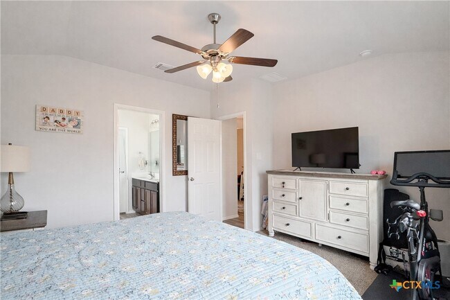 Building Photo - 2403 Corradino St