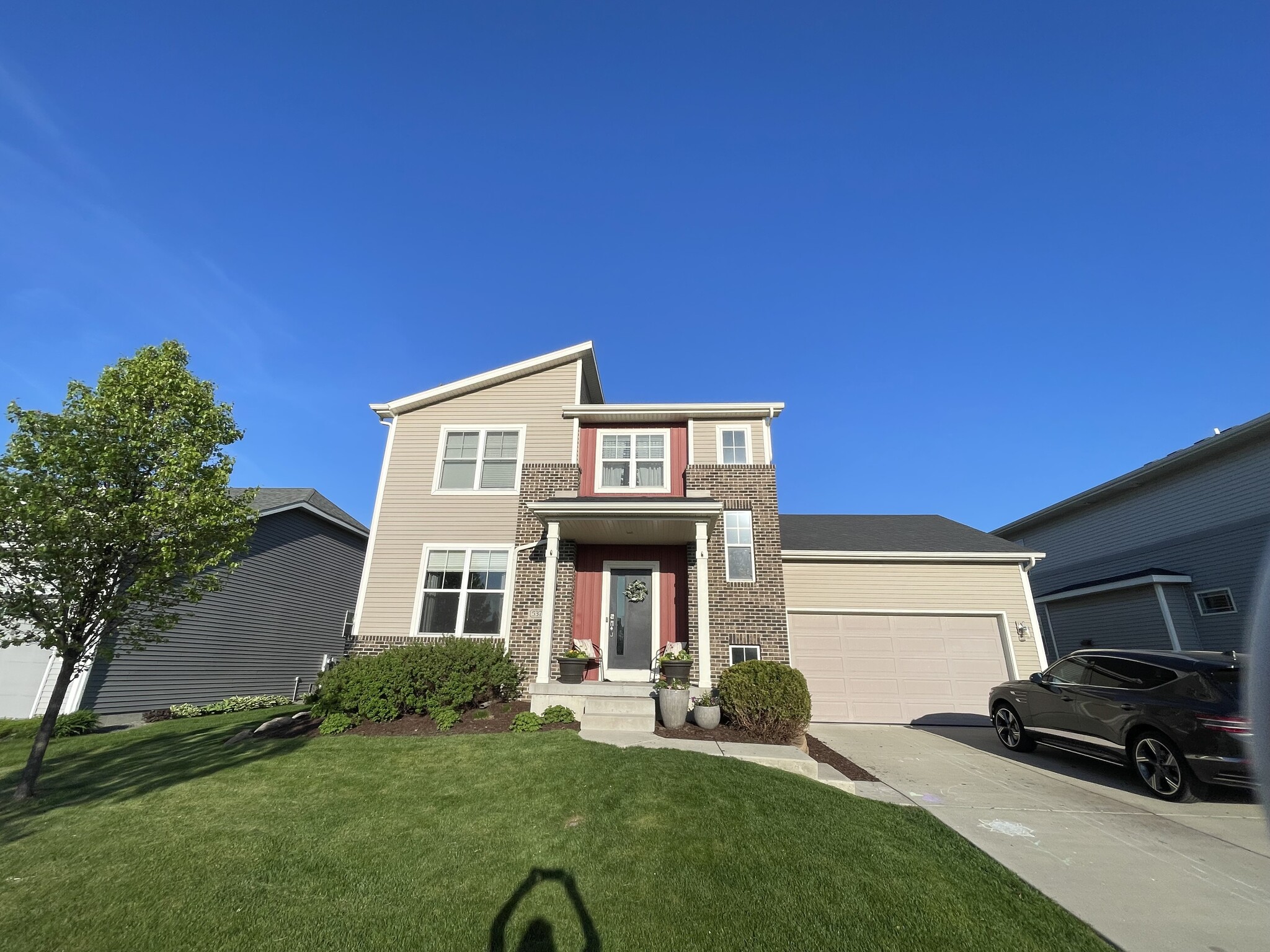 Building Photo - 5370 Little Bluestem Dr
