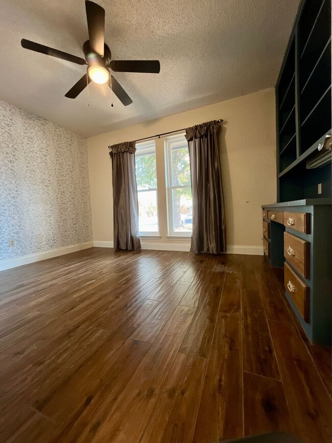 Building Photo - Coming Soon! Fireplace - Storage - Large backyard