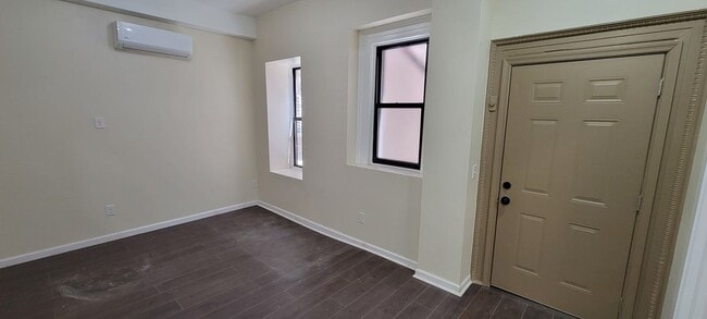 Building Photo - 170 Washington Ave