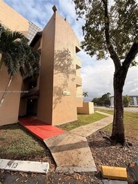 Building Photo - 10801 SW 109th Ct