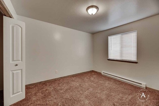 Building Photo - 2052 Gold Ave