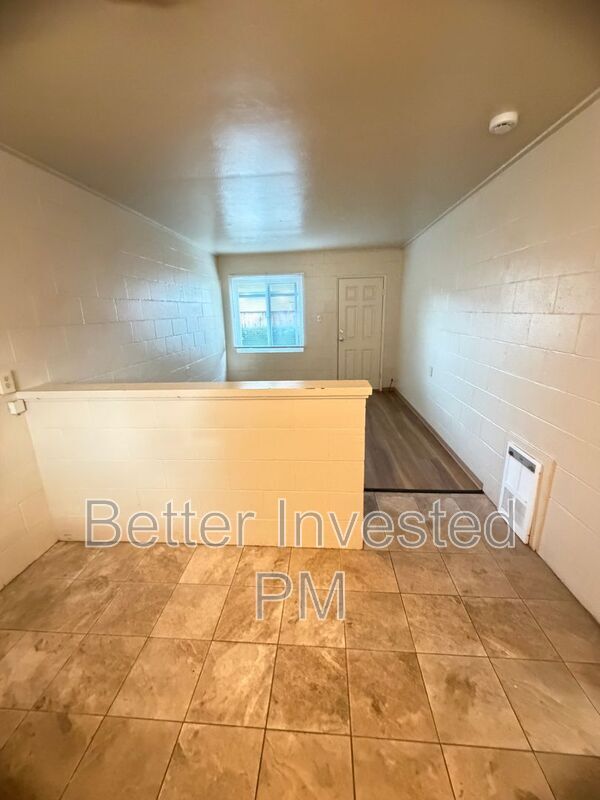 Building Photo - 540 Talmage Rd