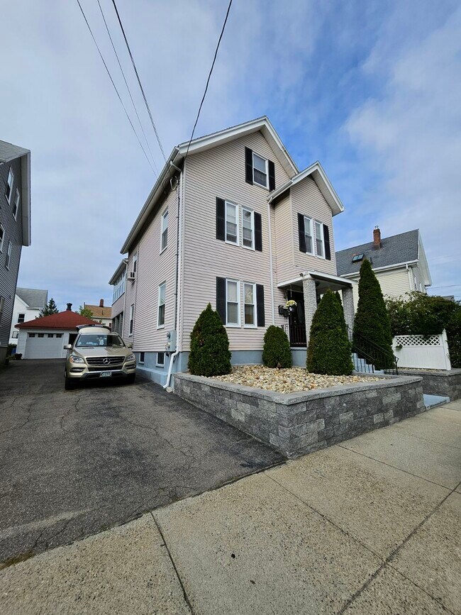 Primary Photo - 95-2 West St