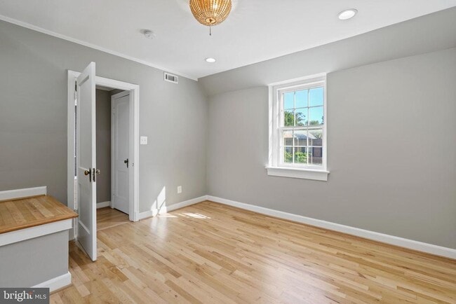 Building Photo - 1300 S Cleveland St