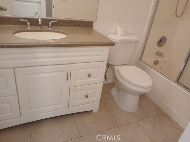 Building Photo - 12067 White Oak Ct