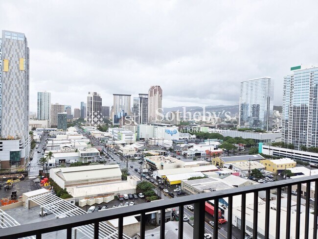 Building Photo - Aalii #1609 | Honolulu, HI